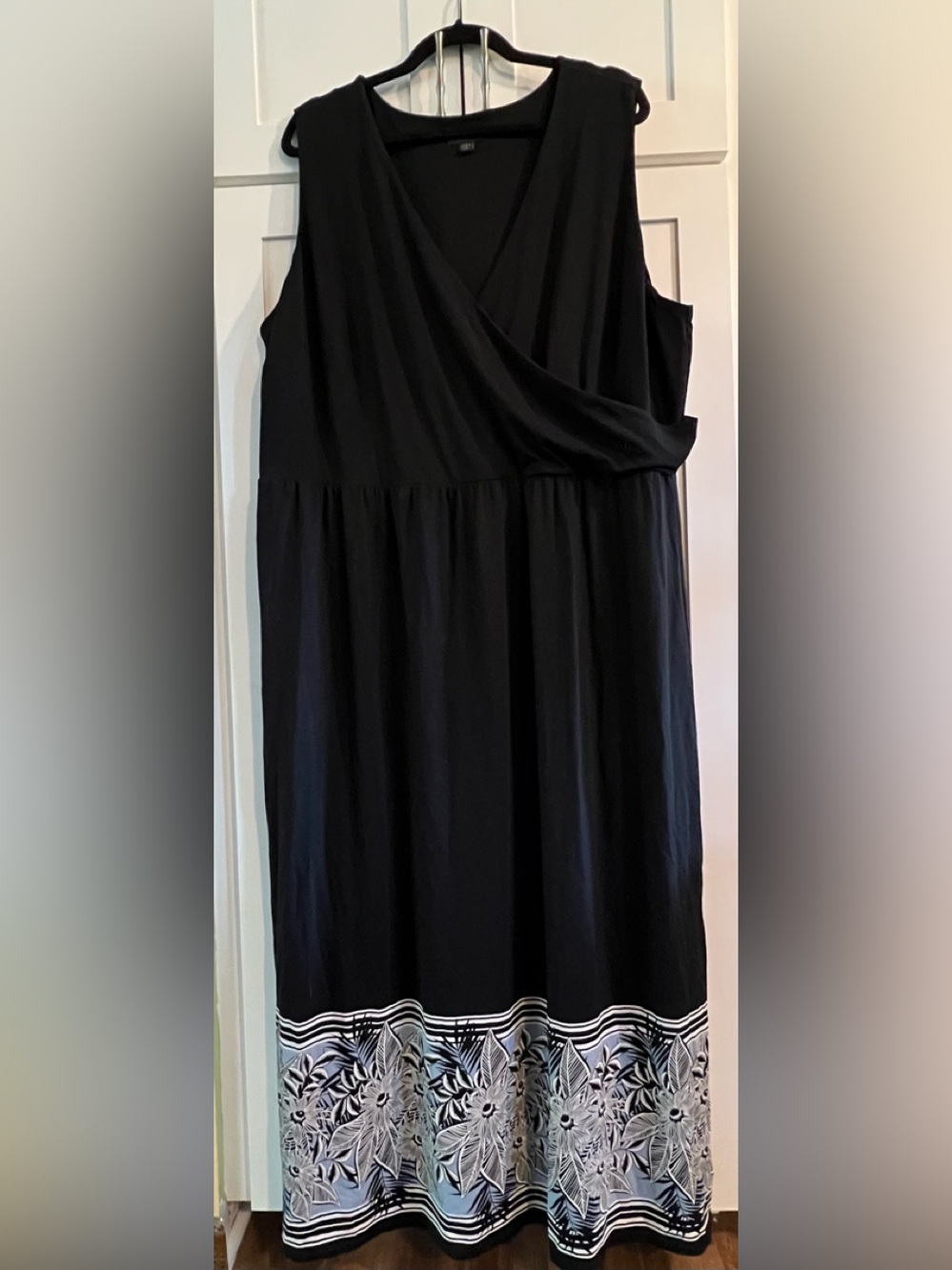 J. Jill Wearever Black Sleeveless Maxi Dress with Border Print 3x